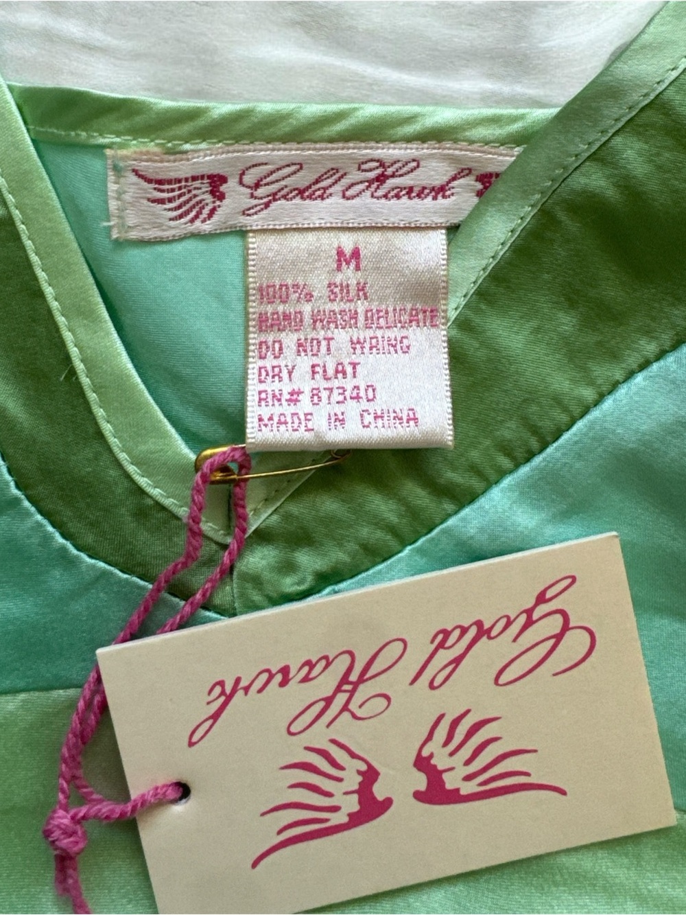 Gold Hawk 100% silk Green camisole - Picture 7 of 8